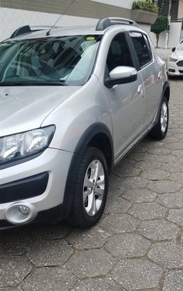 RENAULT SANDERO 1.6 STEPWAY 8V FLEX 4P MANUAL RENAULT SANDERO 1.6 STEPWAY 8V FLEX 4P MANUAL